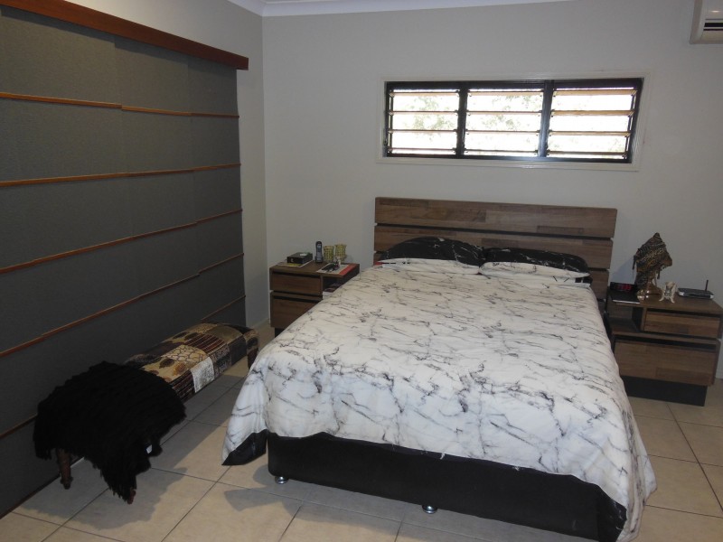 70 St Albans Road, Mount Louisa QLD 4814