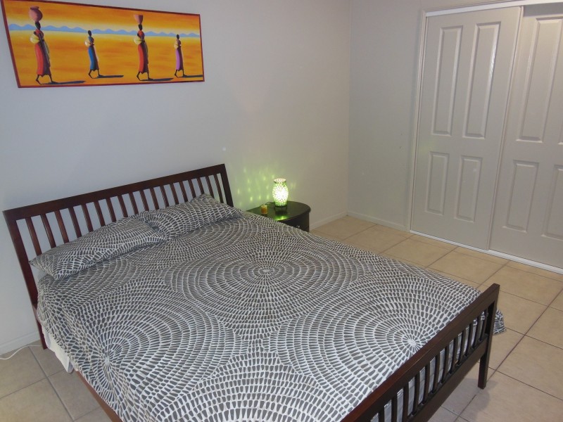 70 St Albans Road, Mount Louisa QLD 4814