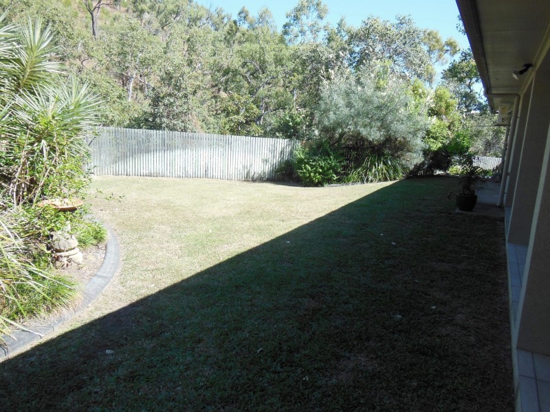 70 St Albans Road, Mount Louisa QLD 4814