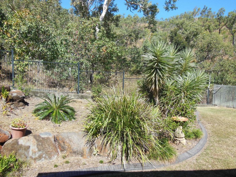 70 St Albans Road, Mount Louisa QLD 4814