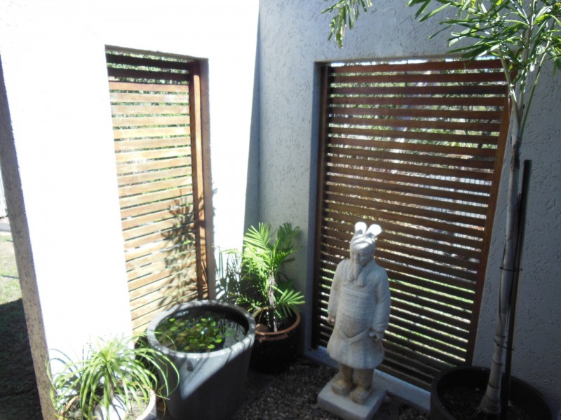 70 St Albans Road, Mount Louisa QLD 4814