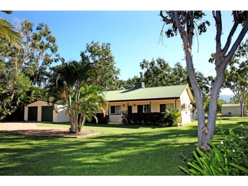 233 Kelso Drive, Kelso QLD 4815