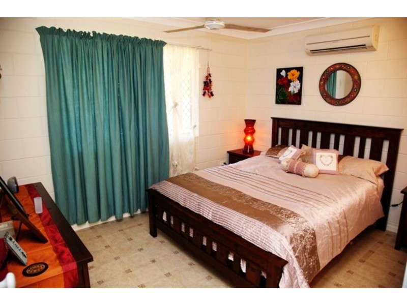 233 Kelso Drive, Kelso QLD 4815