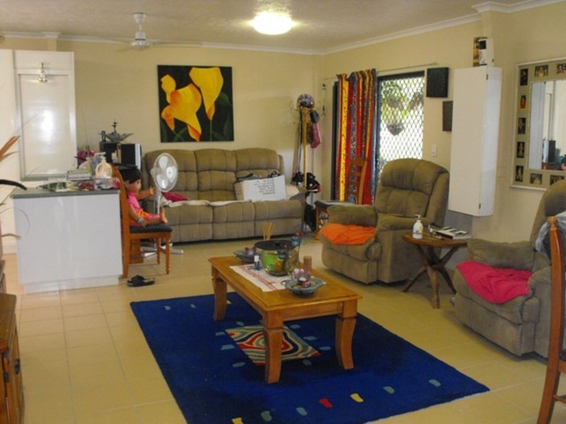 183 Ocean Parade, Balgal Beach QLD 4816