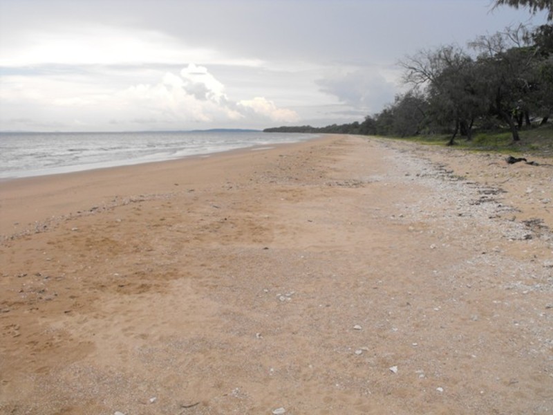 183 Ocean Parade, Balgal Beach QLD 4816