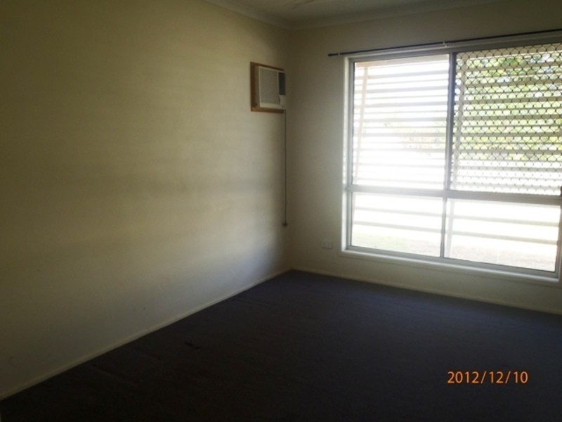 12 Josephine Crescent, Rasmussen QLD 4815