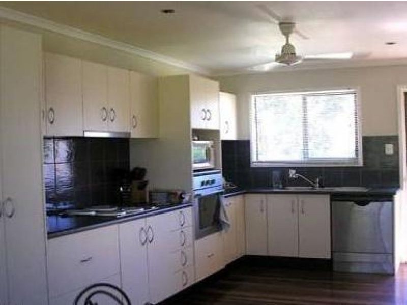 3 Constance Drive, Kelso QLD 4815