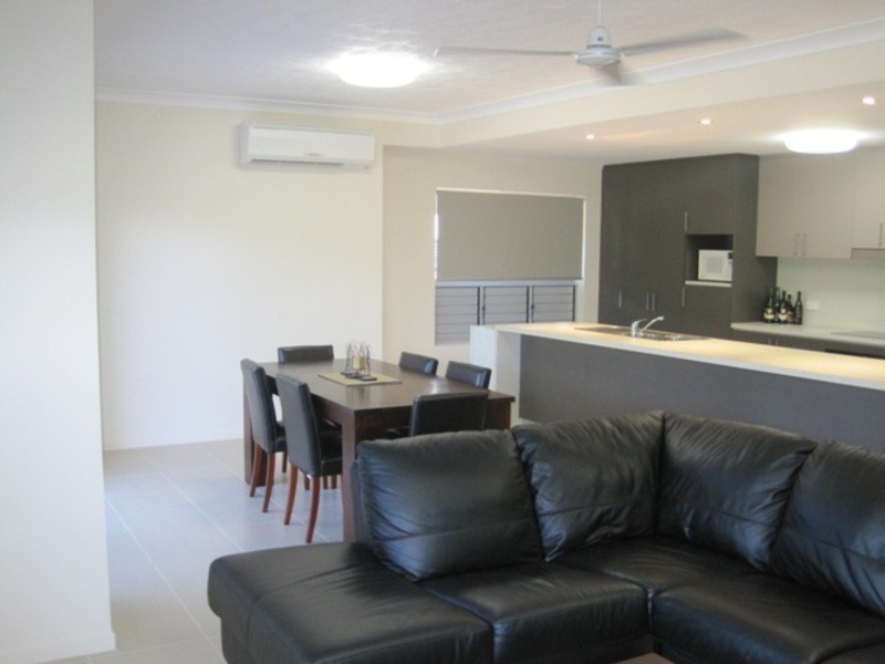 1/11 Crauford Street, West End QLD 4810