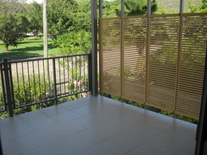 1/11 Crauford Street, West End QLD 4810