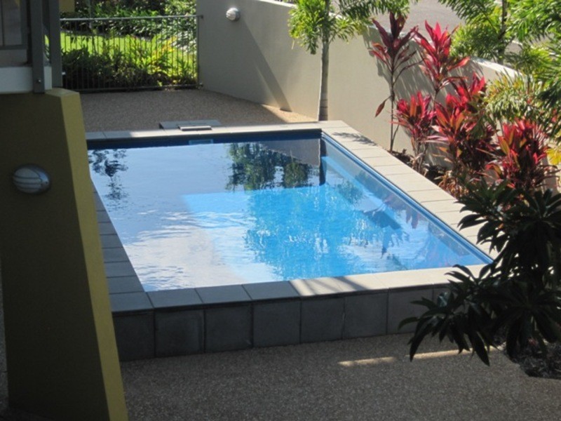 1/11 Crauford Street, West End QLD 4810