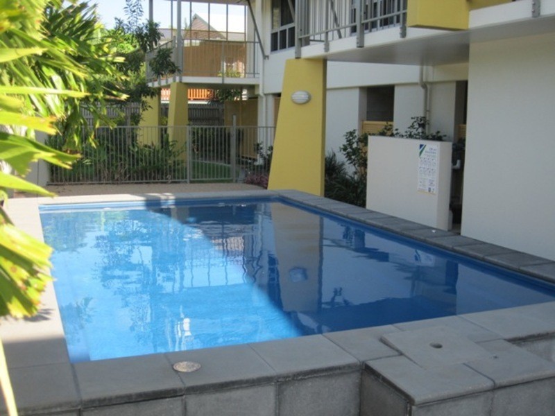 1/11 Crauford Street, West End QLD 4810