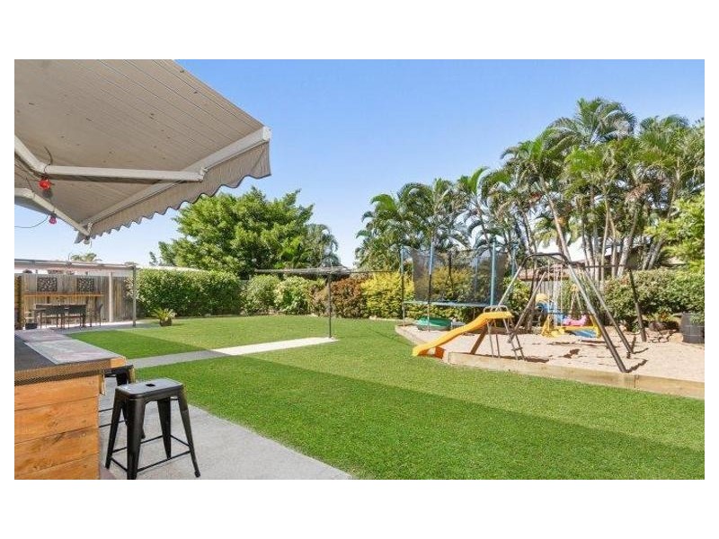 8 Bligh Street, Kirwan QLD 4817