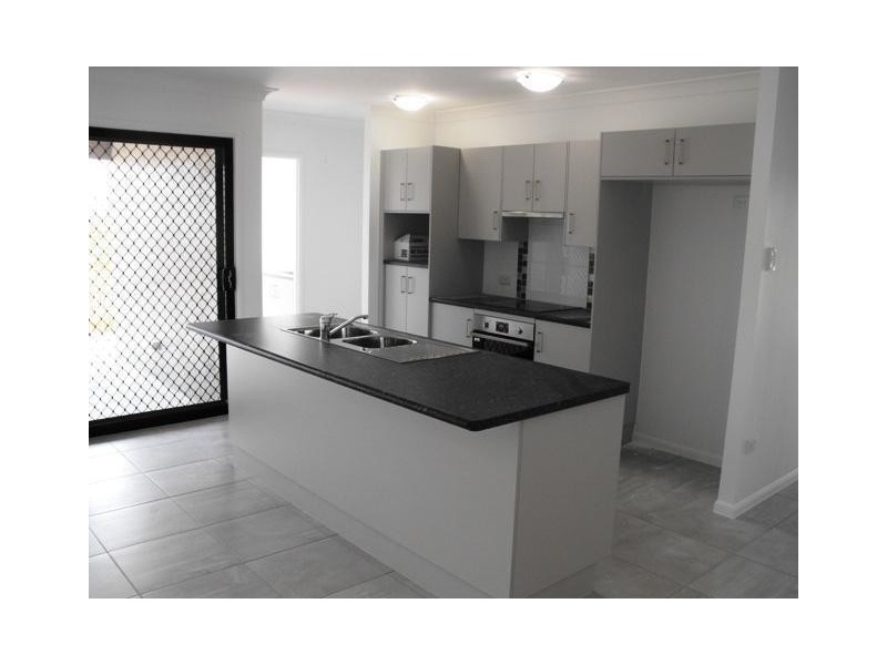 1/2 Claret Close, Condon QLD 4815