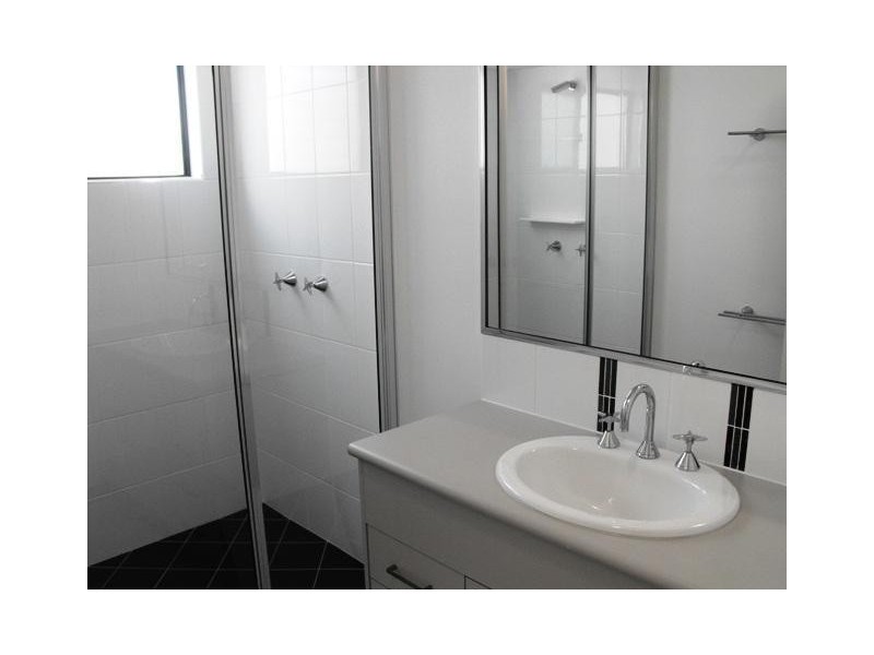 1/2 Claret Close, Condon QLD 4815