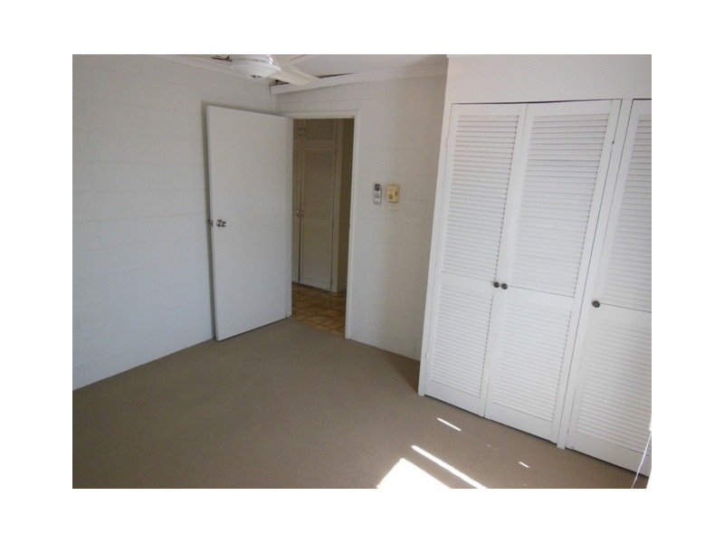 3/8 Piccadilly Street, Hyde Park QLD 4812