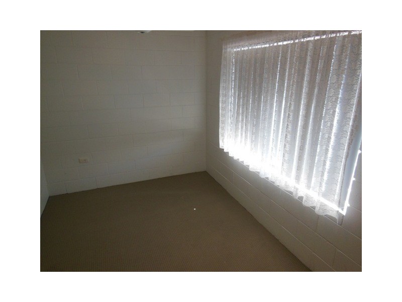 3/8 Piccadilly Street, Hyde Park QLD 4812