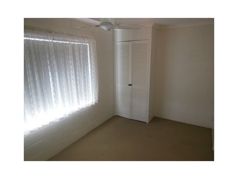 3/8 Piccadilly Street, Hyde Park QLD 4812