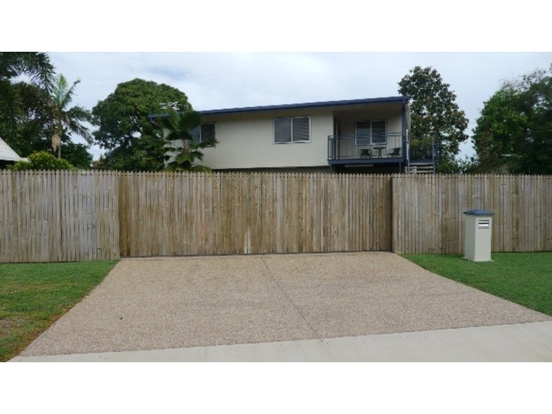 9 Tangorin Street, Kirwan QLD 4817