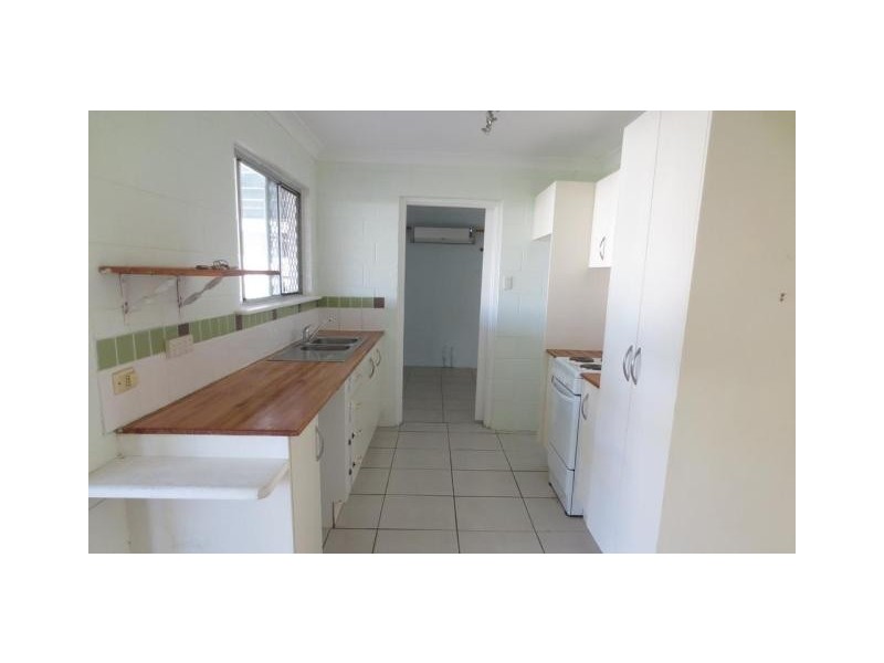 18 Julia Street, Kirwan QLD 4817