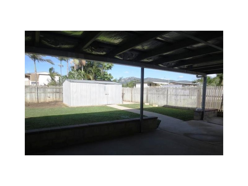 18 Julia Street, Kirwan QLD 4817