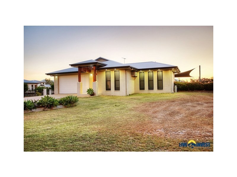 1 South Beck Drive, Rasmussen QLD 4815