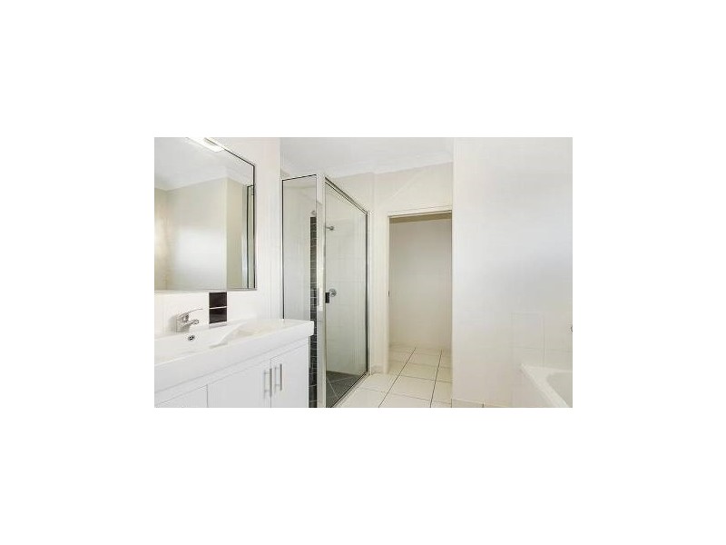 36 Kroymans Drive, Mount Louisa QLD 4814