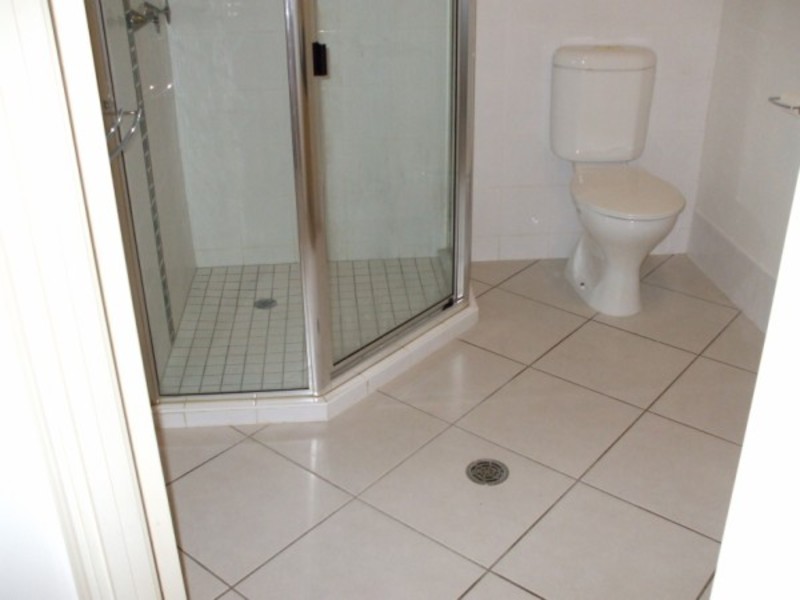 14/18 – 30 Sir Leslie Thiess Drive, Townsville City QLD 4810