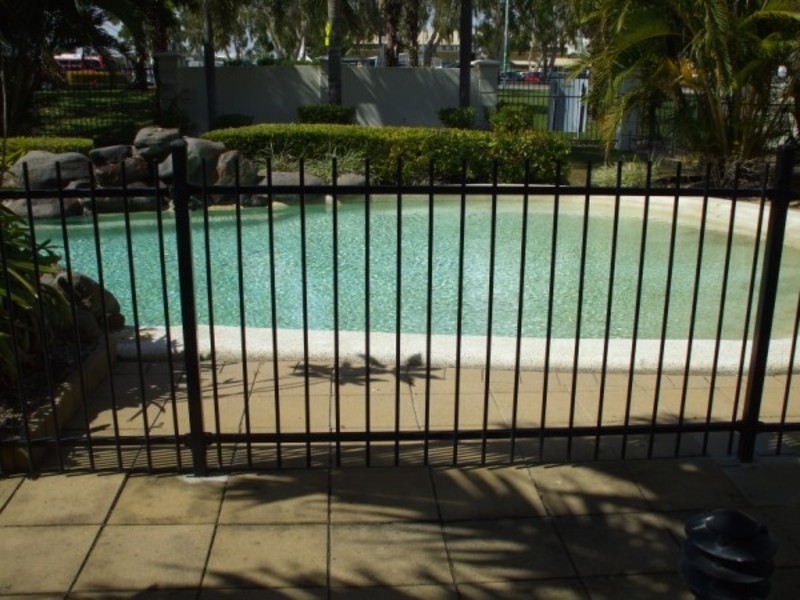 14/18 – 30 Sir Leslie Thiess Drive, Townsville City QLD 4810