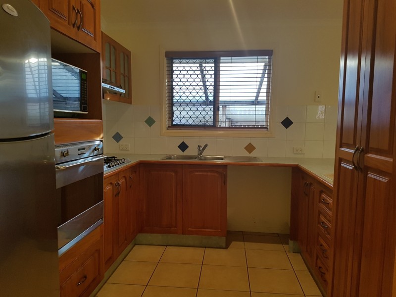 4 Carallia Place, Douglas QLD 4814