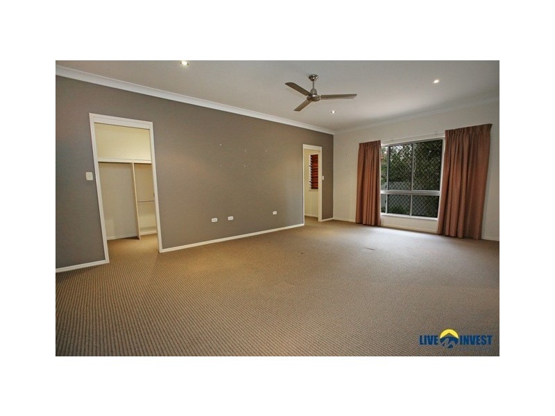 6 Caspian Court, Kelso QLD 4815