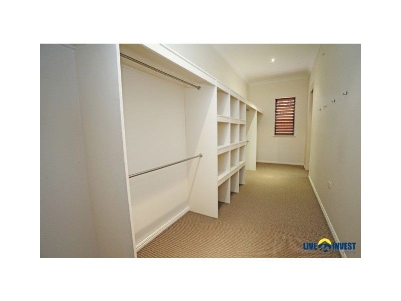 6 Caspian Court, Kelso QLD 4815