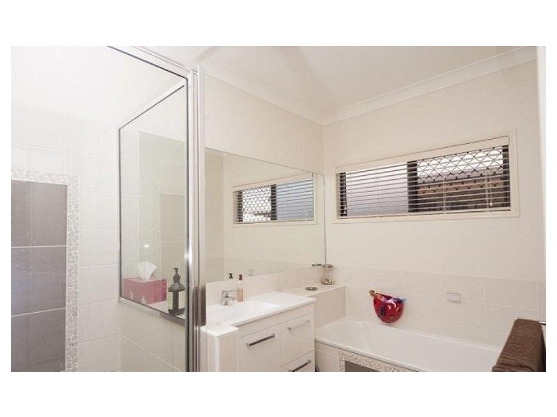 14 Waterdragon Link, Douglas QLD 4814