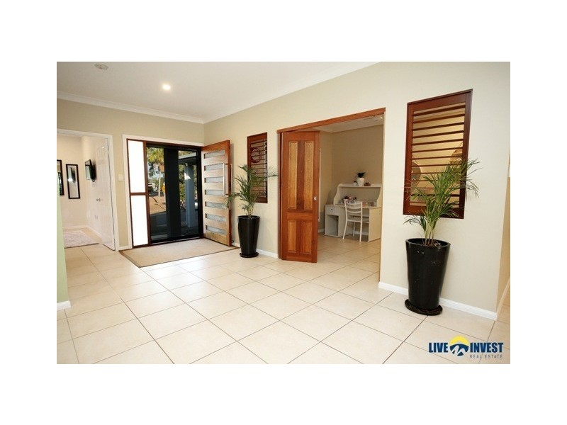 30 Greentree Circuit, Bushland Beach QLD 4818