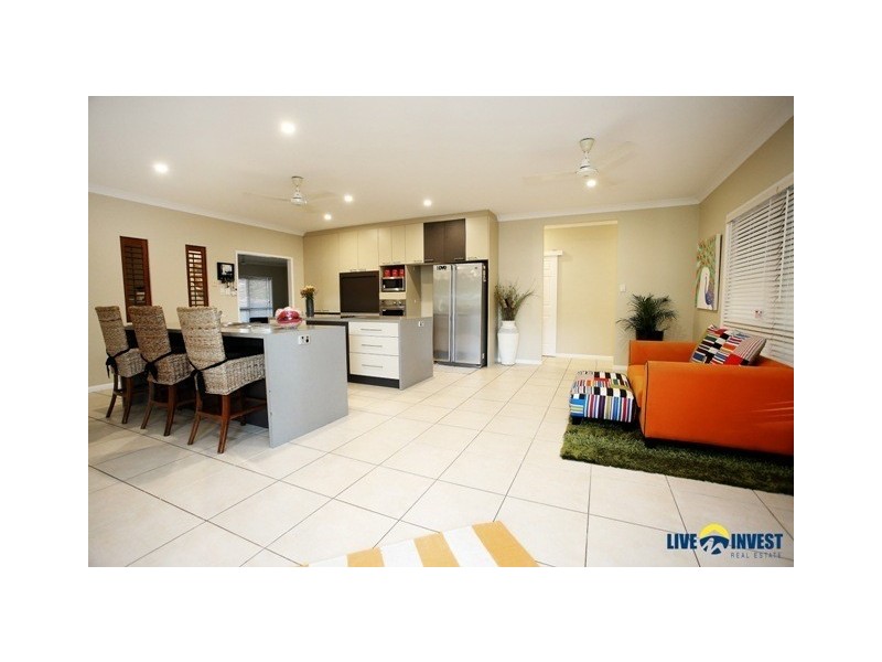 30 Greentree Circuit, Bushland Beach QLD 4818