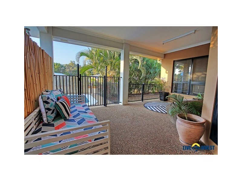 30 Greentree Circuit, Bushland Beach QLD 4818