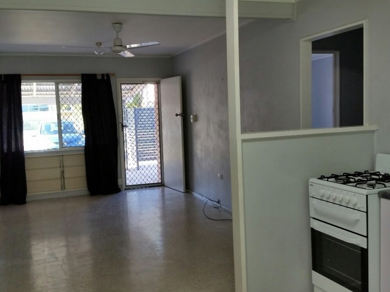 2/22 Tyrrell Street, Gulliver QLD 4812