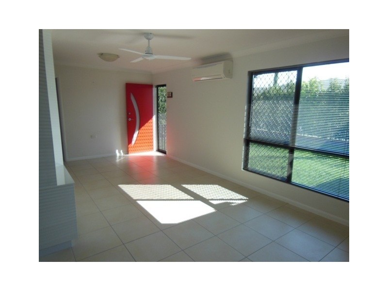 66 Forbes Street, Cluden QLD 4811