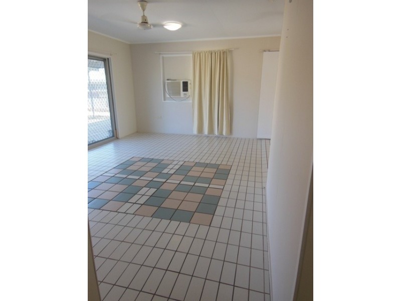 171 Upper Miles Avenue, Kelso QLD 4815