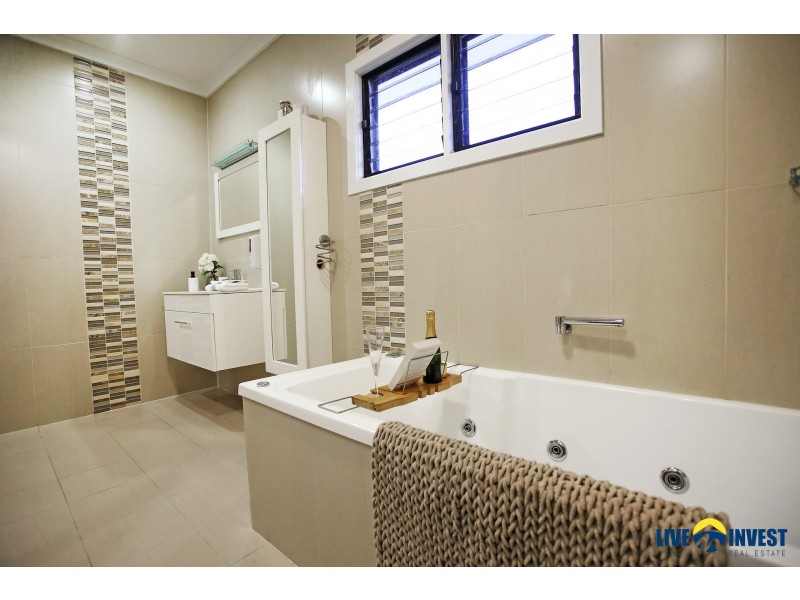 292 Kelso Drive, Kelso QLD 4815