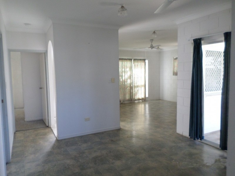 20 Lyndhurst Street, Mount Louisa QLD 4814