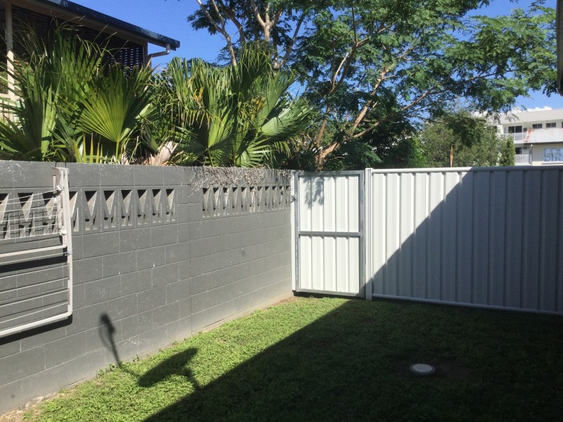 10/16 Benson Street, Rosslea QLD 4812