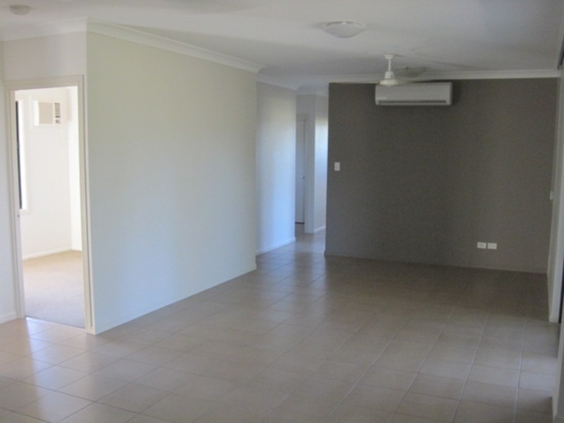 8 Summerland Drive, Deeragun QLD 4818