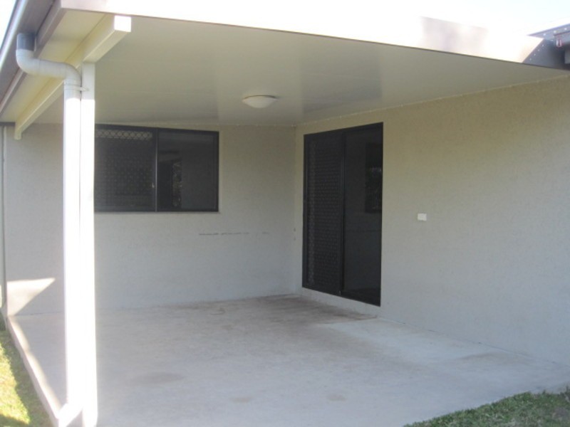 8 Summerland Drive, Deeragun QLD 4818