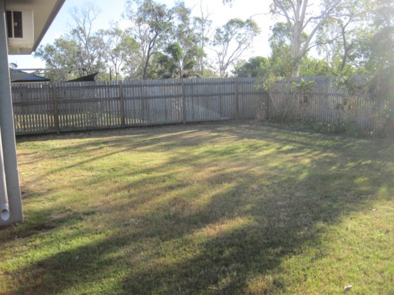 8 Summerland Drive, Deeragun QLD 4818