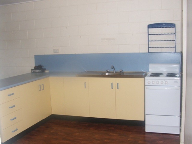 2/42 Churinga Street, Kirwan QLD 4817