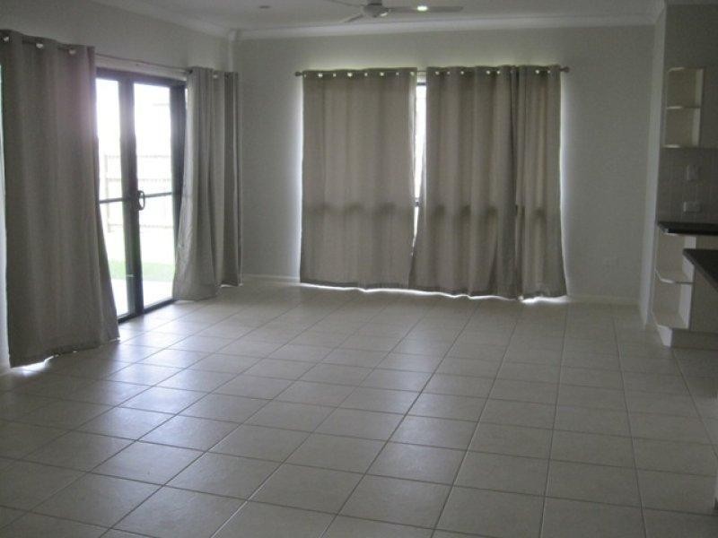 32 Ningaloo Crescent, Burdell QLD 4818