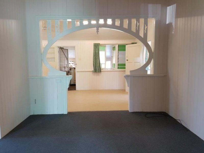 54 Park Street, Pimlico QLD 4812