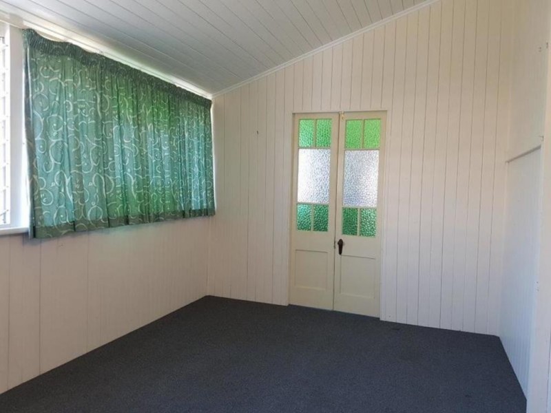 54 Park Street, Pimlico QLD 4812