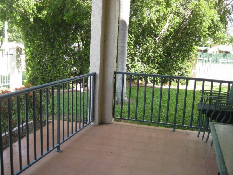 1/2 Macrossan Street, South Townsville QLD 4810