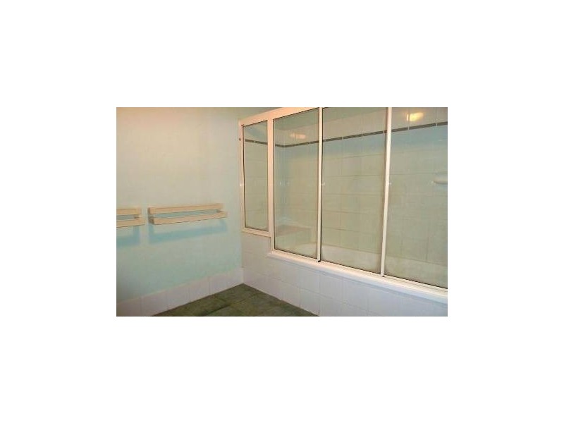 1/2 Macrossan Street, South Townsville QLD 4810